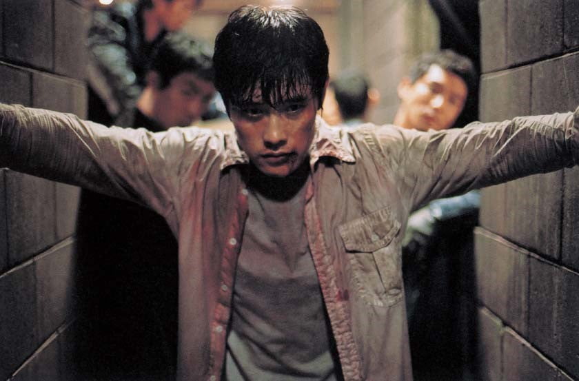 「コンクリートユートピア」イ・ビョンホン、彼の映画の中のキャラクターはすぐに韓国映画の歴史になった