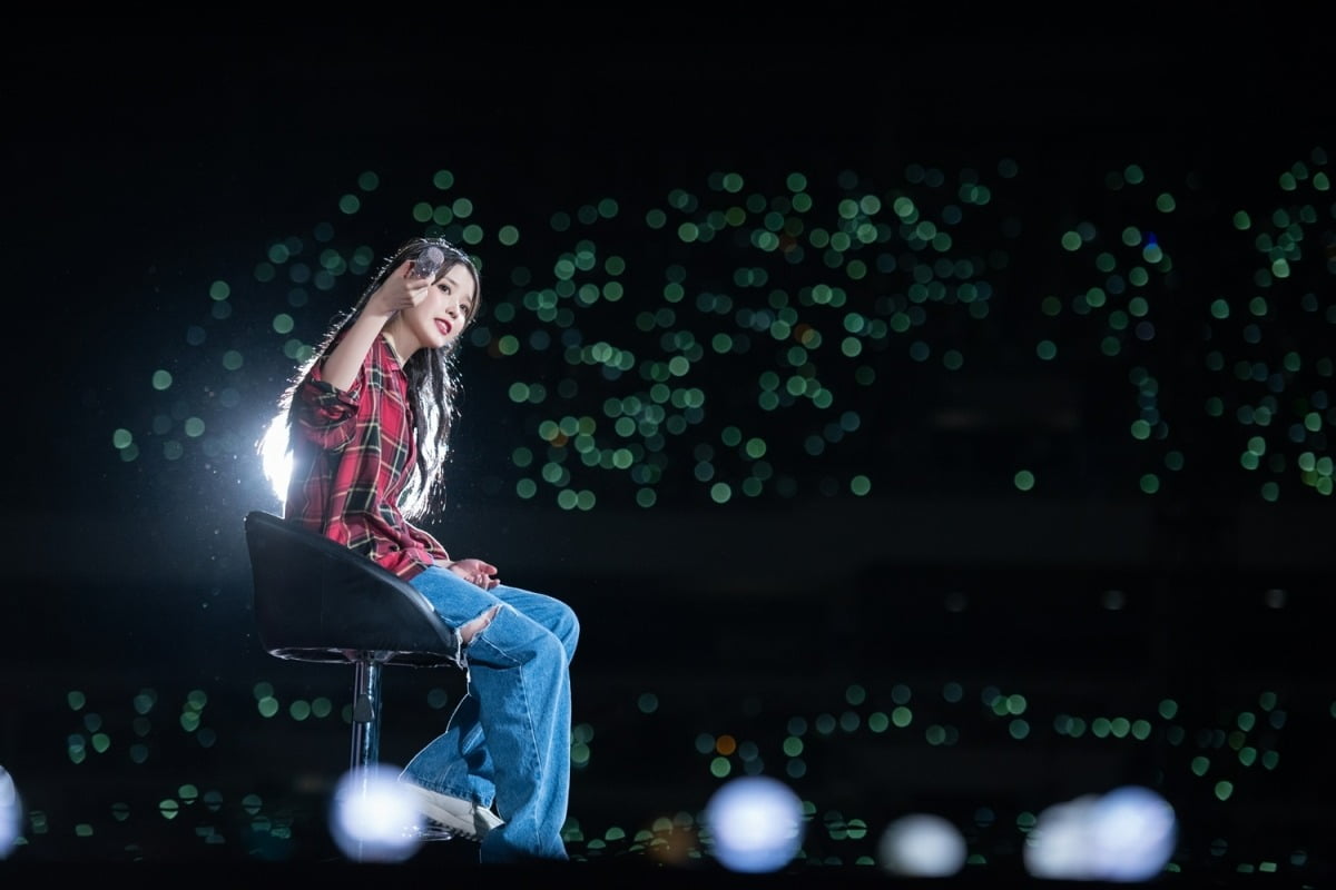 IU、コンサート実況が盛り込まれた「ザ・ゴールデンアワー」9月劇場公開