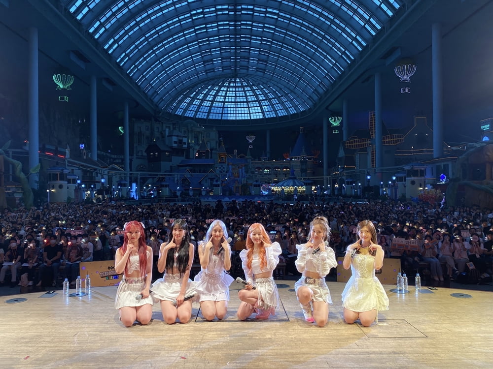 ステイ氏、遊園地ファンと特別な出会い「Bubble」ステージ初公開