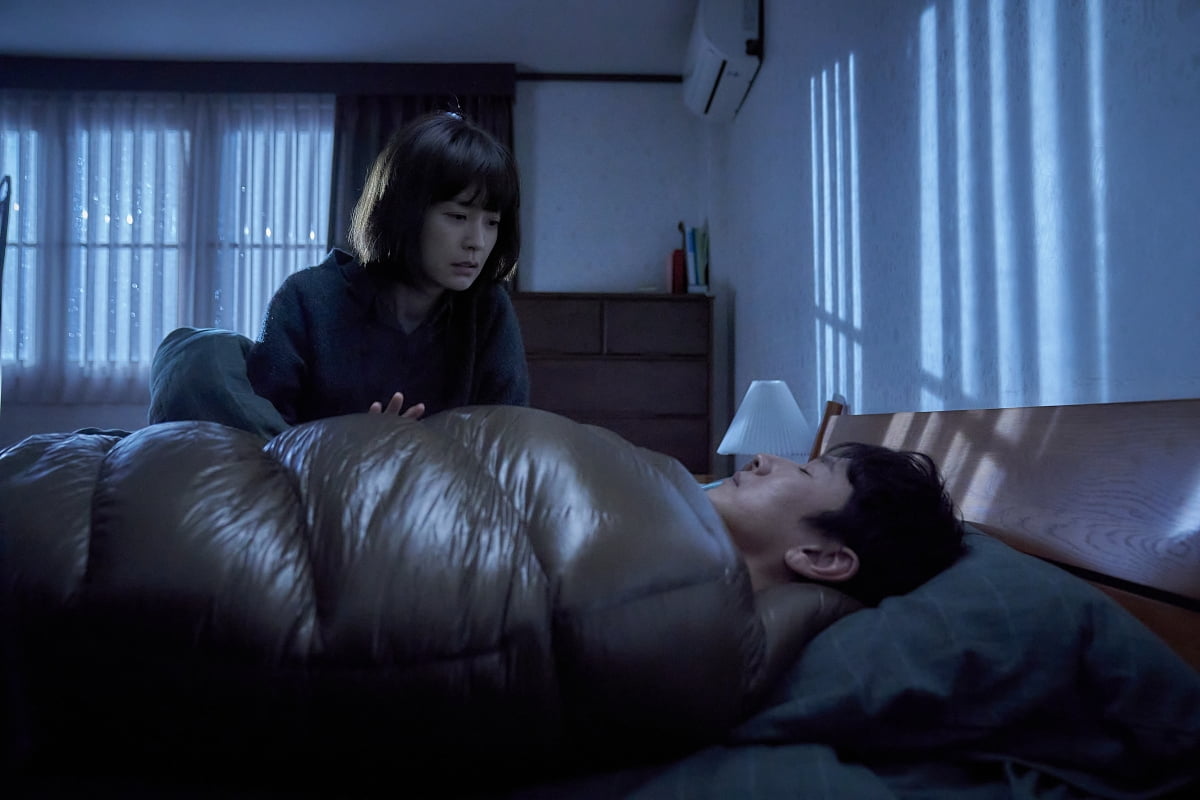 「Sleep」、チョン・ユミ、イ・ソンギュンのユニークな「ホラーロマンス」