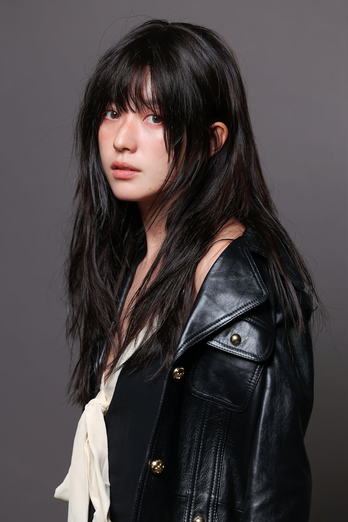 「ムービング」のハン·ヒョジュ、メガネを外しただけなのに全く違うイメージ