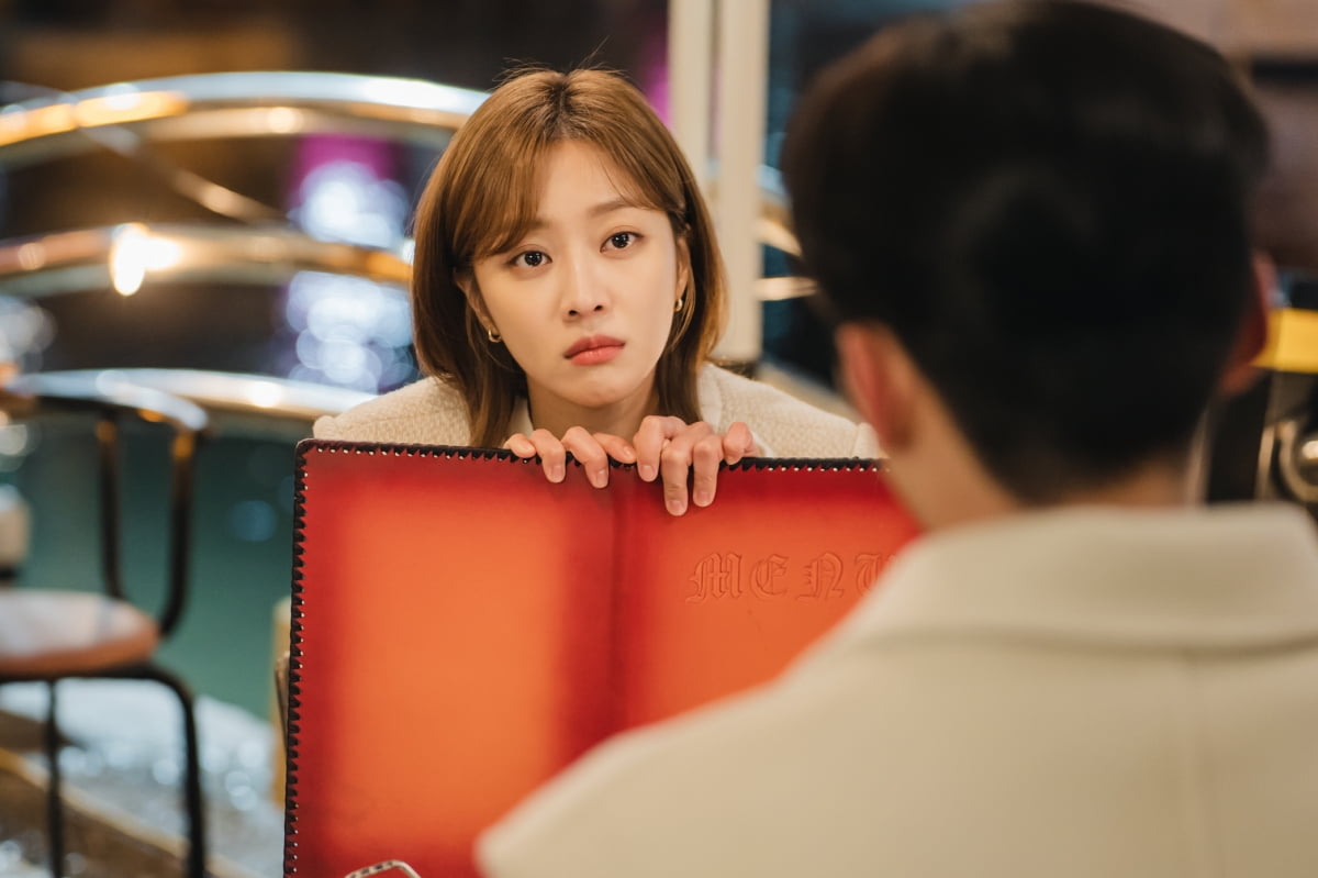 ロウン、「切れない運命」ジョボアに向けたメロ目つき