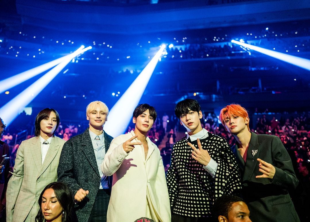 BTSジョングク・ブラックピンク、華やかに書かれた「Kポップ新しい歴史」