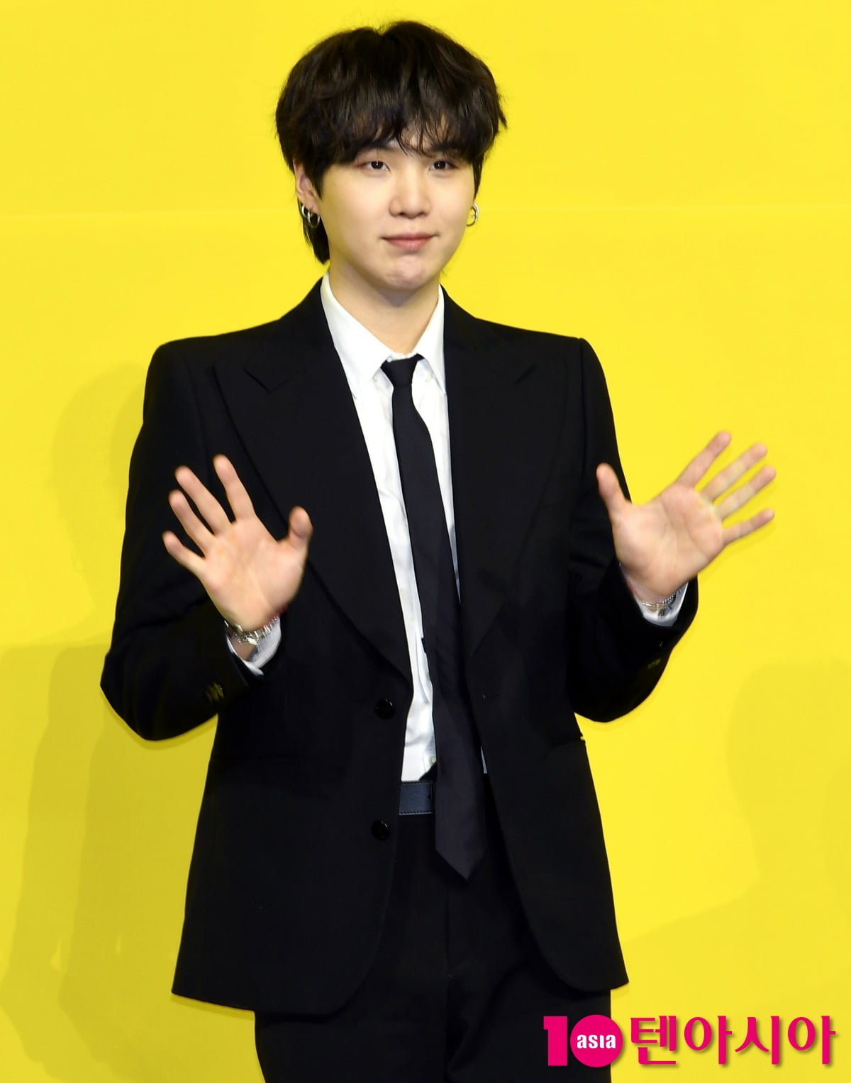 防弾少年団シュガー、今日（22日）訓練所入所