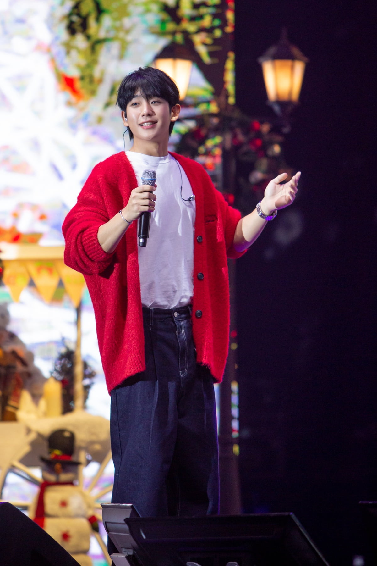 Jung Hae-in concludes large-scale world tour