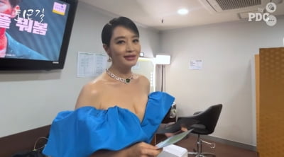 김혜수 "청룡 드레스 커서 줄이는 건 30회 만에 처음, 참으로 잘된 일"