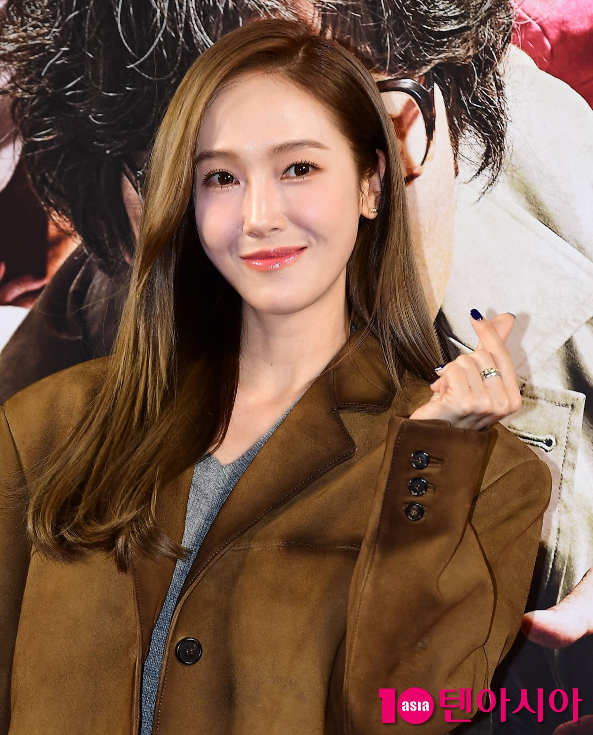 Jessica confesses her feelings after leaving Girls' Generation "It was the most difficult and dark time of my life" 