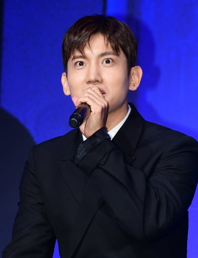 [TEN포토]동방신기 최강창민 "나래이션이 너무 마음에 들었다"