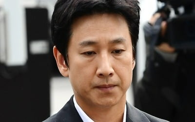 이선균 사망 비보에 장성규 "삼가 고인의 명복을 빕니다" 추모