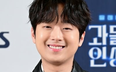 이찬원, 몰입감 장난 아니네…정규 편성 '과몰입 인생사' MC 합격점