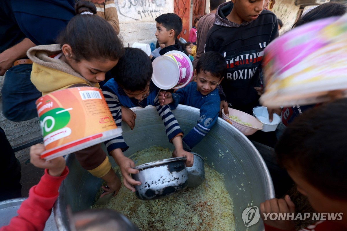 유엔 "가자 인구 절반 굶주림…열에 아홉, 종일 못먹는 날 있어"