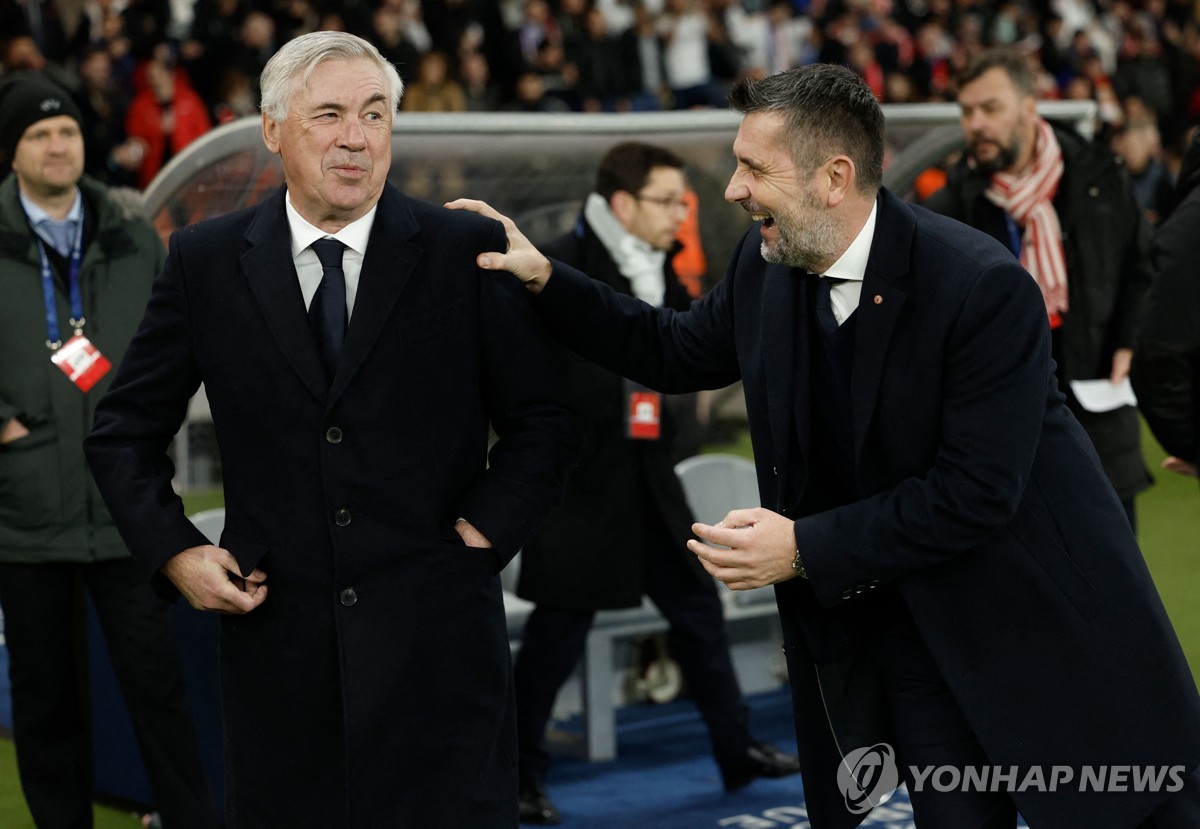 나폴리, 브라가 2-0 꺾고 UCL 16강행…'김민재 더비' 가능성