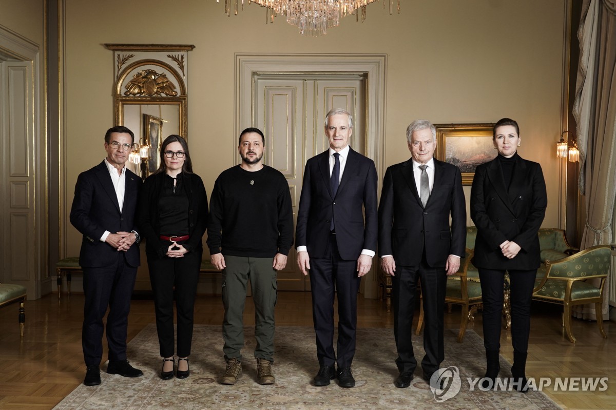 "지원없인 승리못해"…방미 직후 다급히 유럽 간 젤렌스키