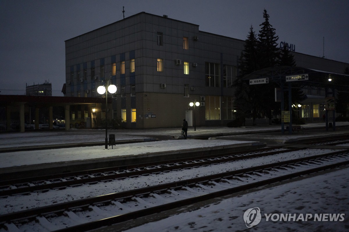 크림반도 공격당한 러, 우크라 기차역에 대규모 공습…다수 사상