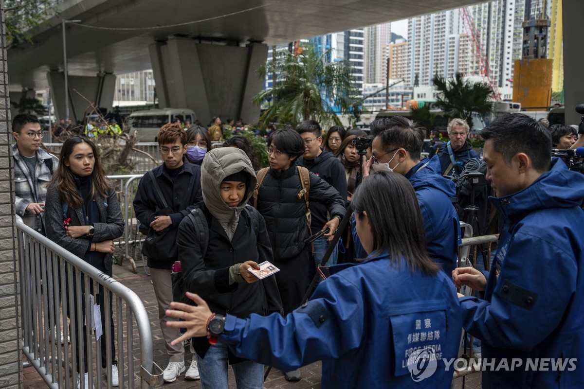 홍콩 반중매체 사주 국보법 재판에 서방 우려…"즉각 석방해야"(종합)