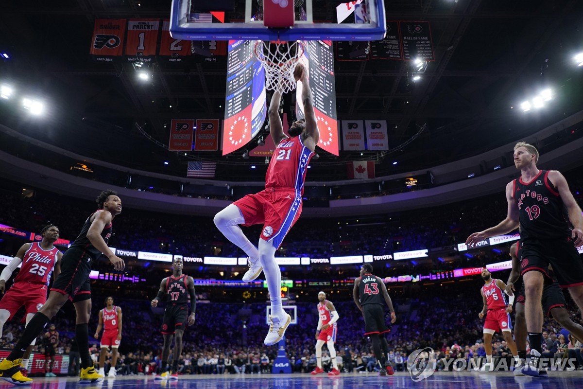 NBA 성탄절 빅매치에 MVP 유력 후보 엠비드는 결장