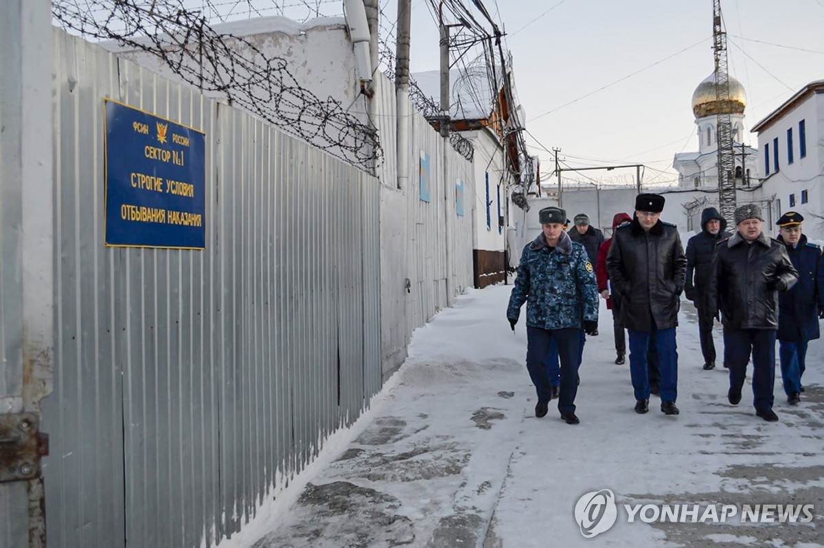 "나는 여러분의 산타"…혹한 속 수감생활 알린 나발니