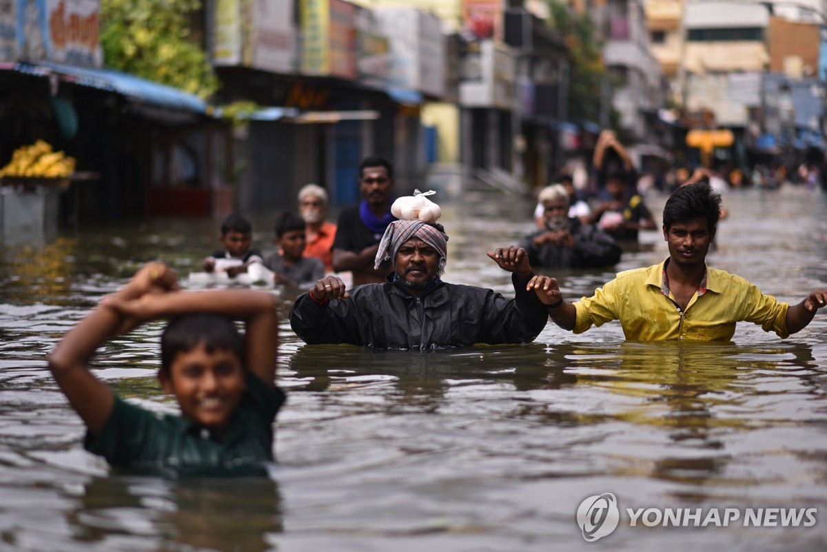 인도 남부 타밀나두 폭우 사망자 31명으로 늘어