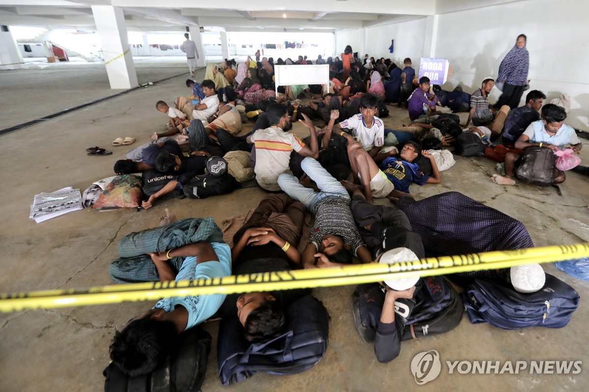 "로힝야 난민 부담 나누자"…인니, 국제사회에 도움 요청