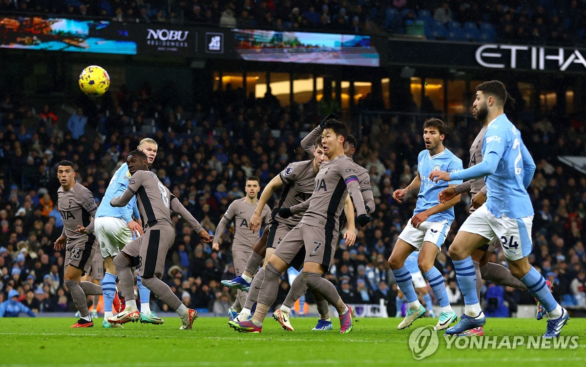 손흥민 득점→자책골→도움…토트넘, 맨시티와 극적 3-3 무승부