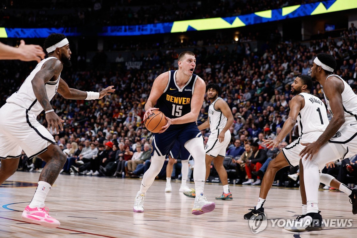 덴버 요키치, NBA 최초 '7시즌 연속 트리플더블 10회 이상' 기록