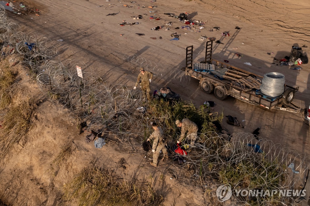 이민자에 빗장 거는 미·유럽…국경 폐쇄하고 제3국 보내고