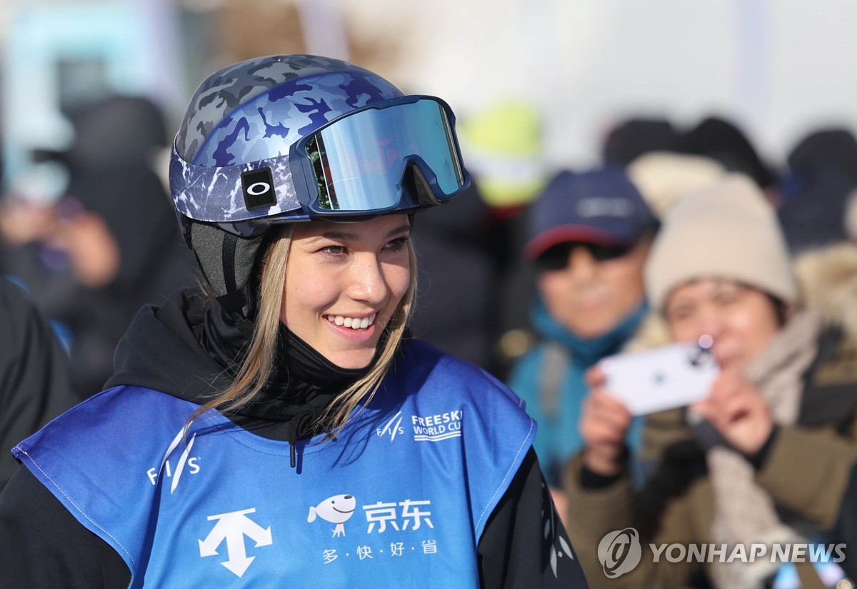 올림픽 2관왕 구아이링, 프리스키 월드컵 여자 하프파이프 우승
