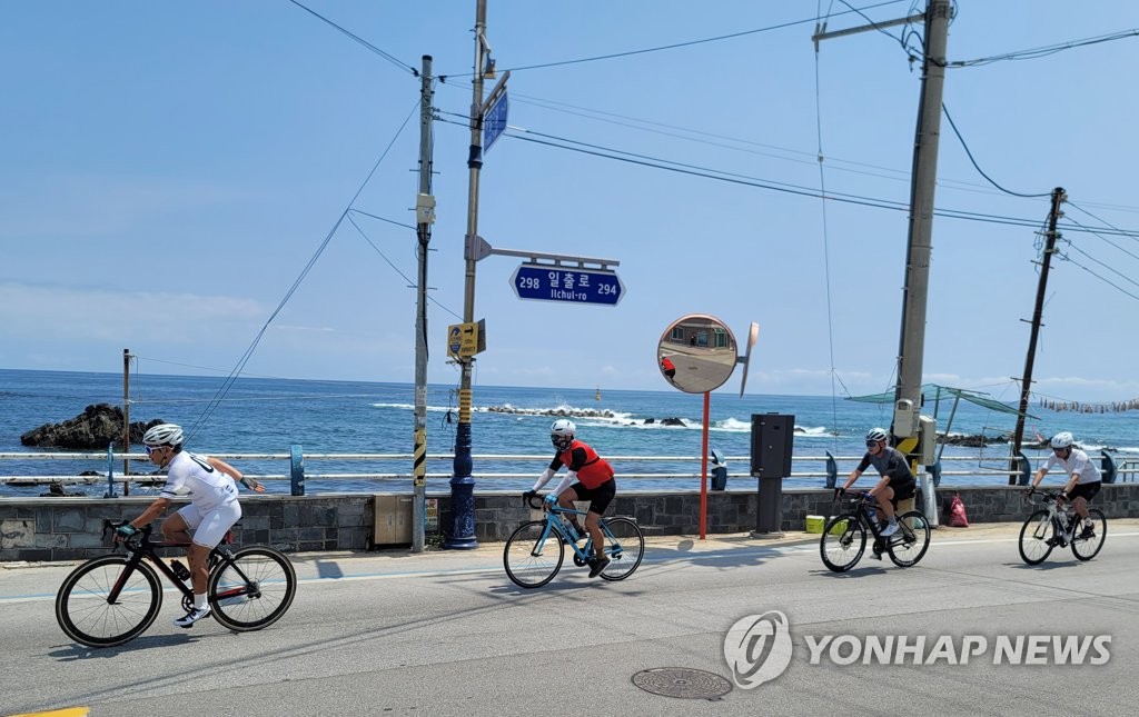 바다 보고 힐링하며 걷는다…동해시, 바닷가 2㎞ 해안보도 조성