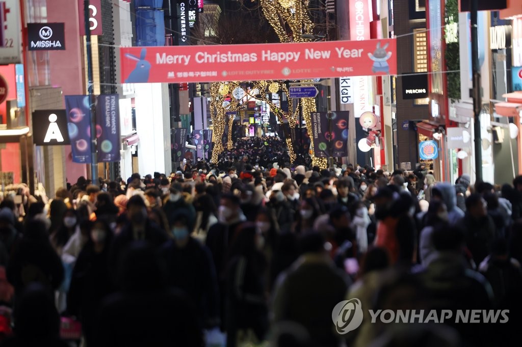 작년 프랜차이즈 가맹점 매출액, 거리두기 해제에 100조원 돌파