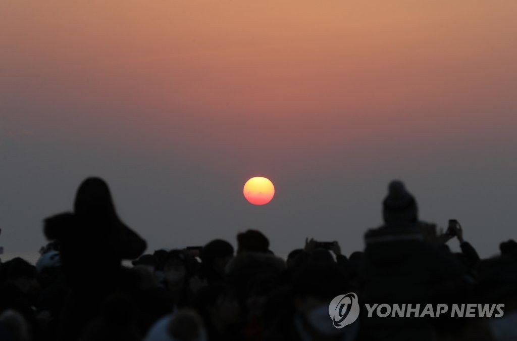 '육지 첫 일출' 울산 간절곶서 1천 대 드론쇼 펼쳐진다