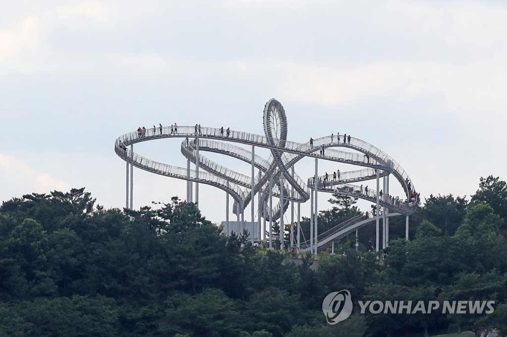 경주 대릉원-포항 스페이스워크 '한국 관광의 별'로 빛났다