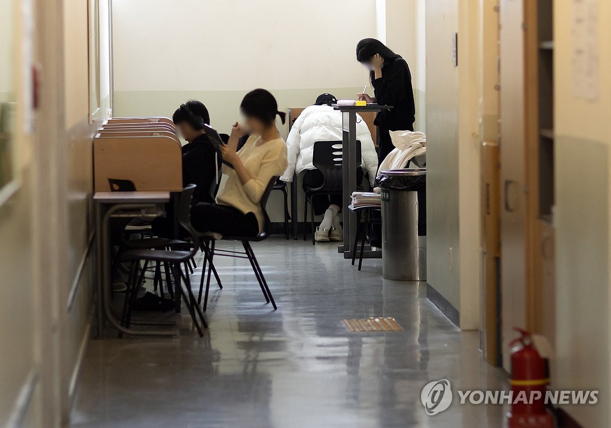 작년 수능은 N수생 강세…국어·수학 평균, 고3보다 12점 높아