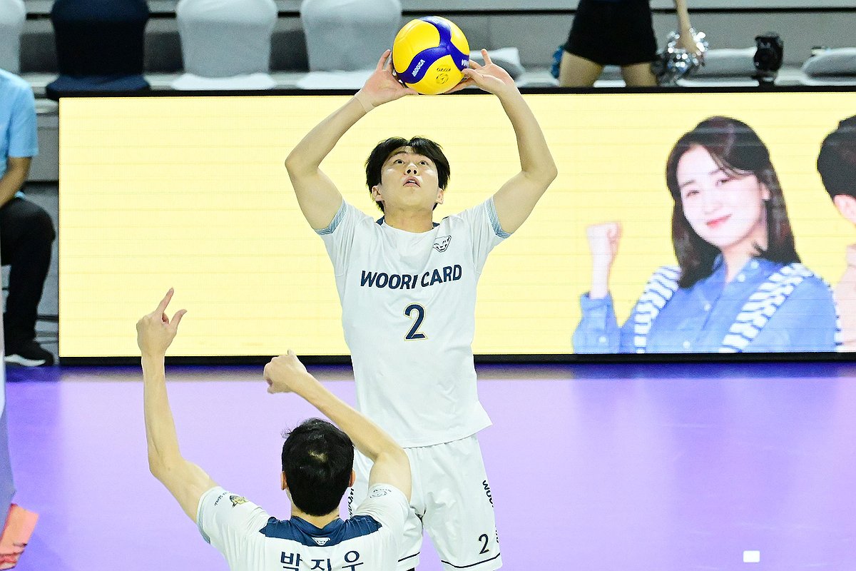 신영철 우리카드 감독 "한태준 올스타 선발 축하…더 성장하라"