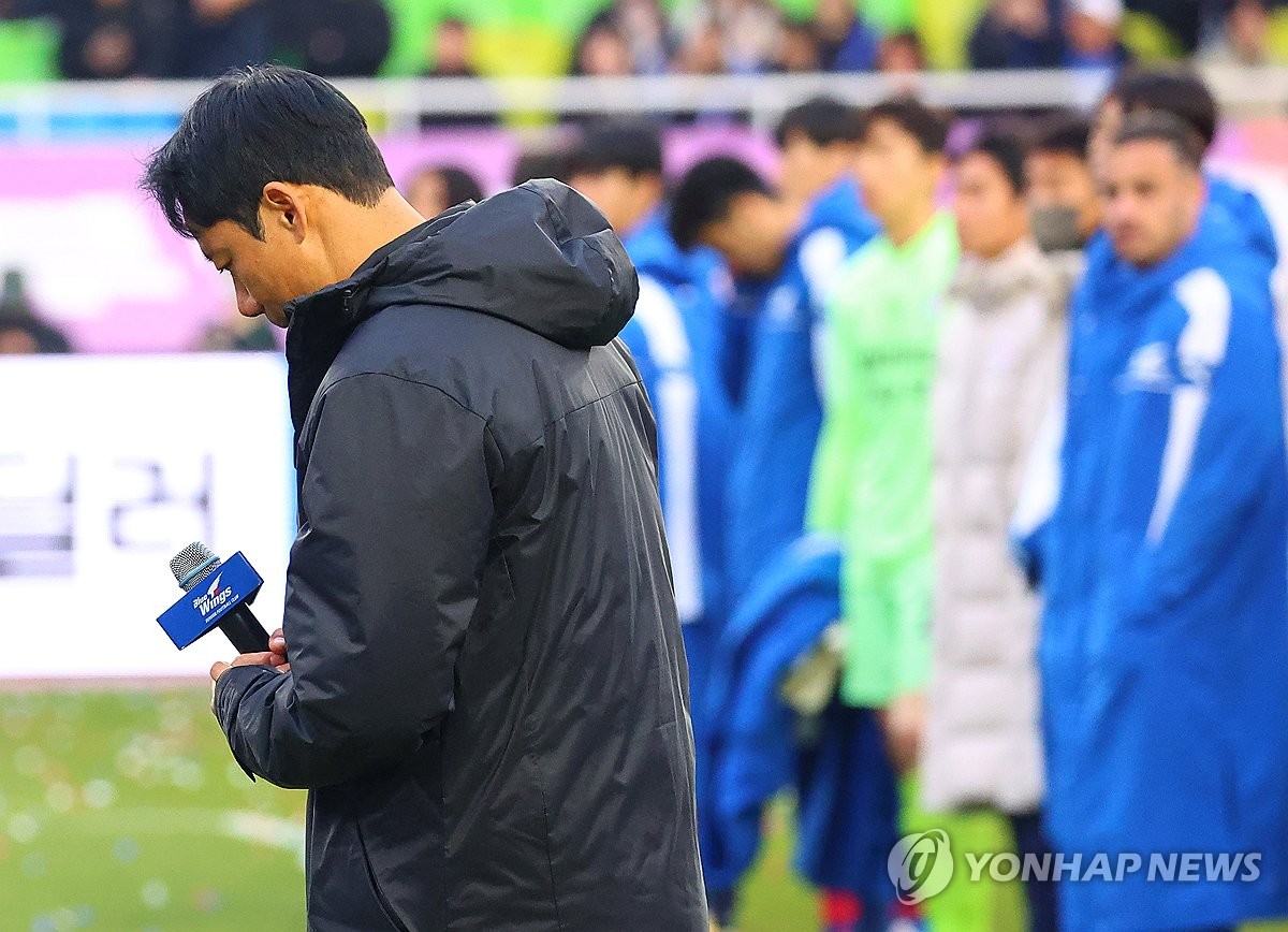 '강등 악몽'으로 수원과 로맨스 끝낸 염기훈 "고개 들 수 없다"