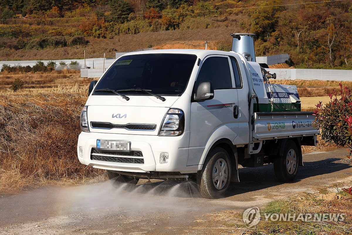 김제·완주 가금농장서 각각 AI 항원…고병원성 조사 중