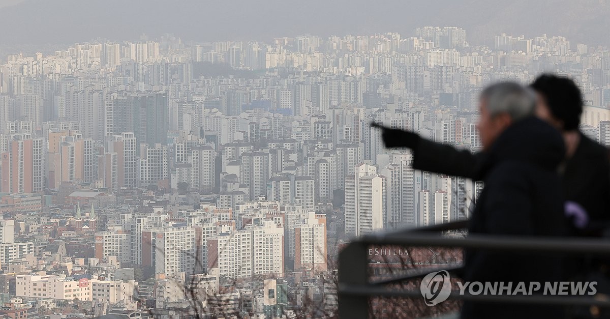 아파트 경매시장 찬바람…매물 늘고 낙찰가율은 하락 전환