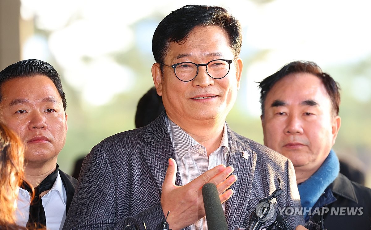 '돈봉투 의혹' 송영길 구속영장…8억대 불법 정치자금 혐의(종합)