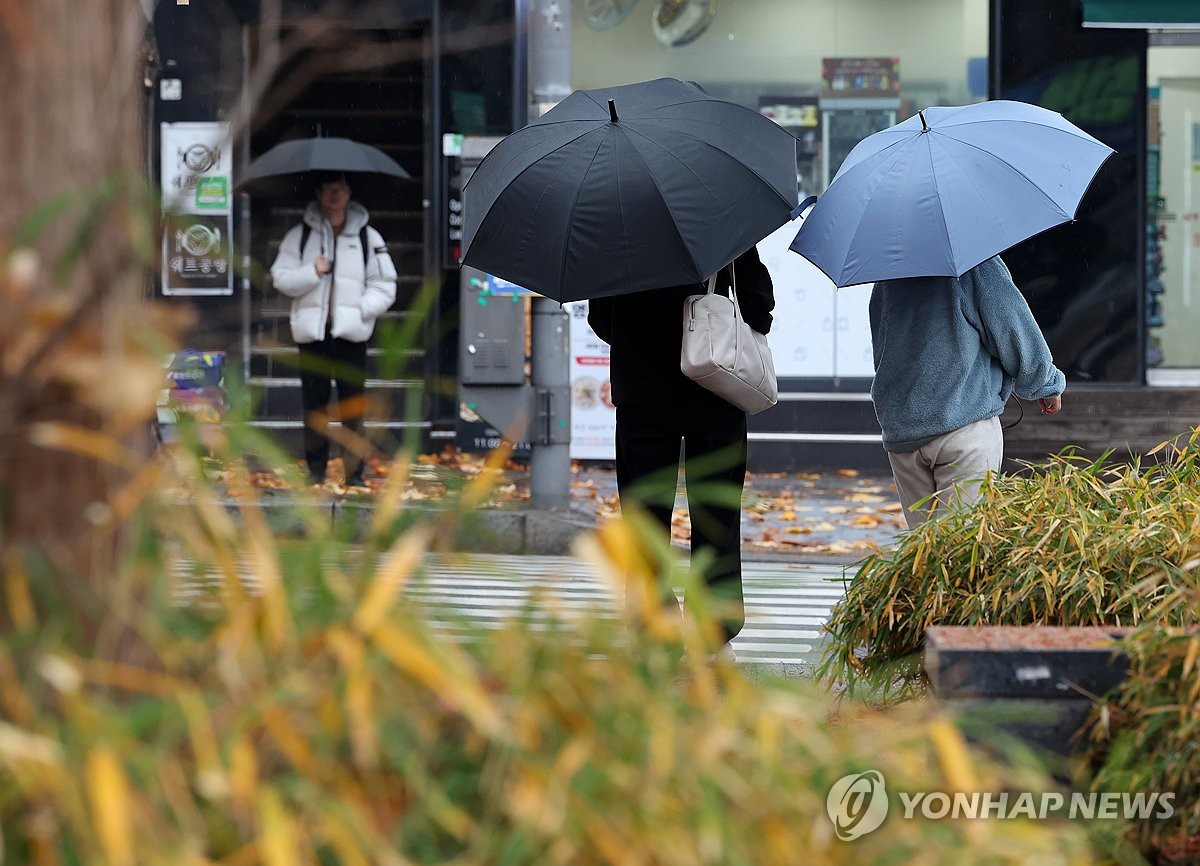 제주·전남·중부 곳곳 이미 비…오후 들어 전국 확대