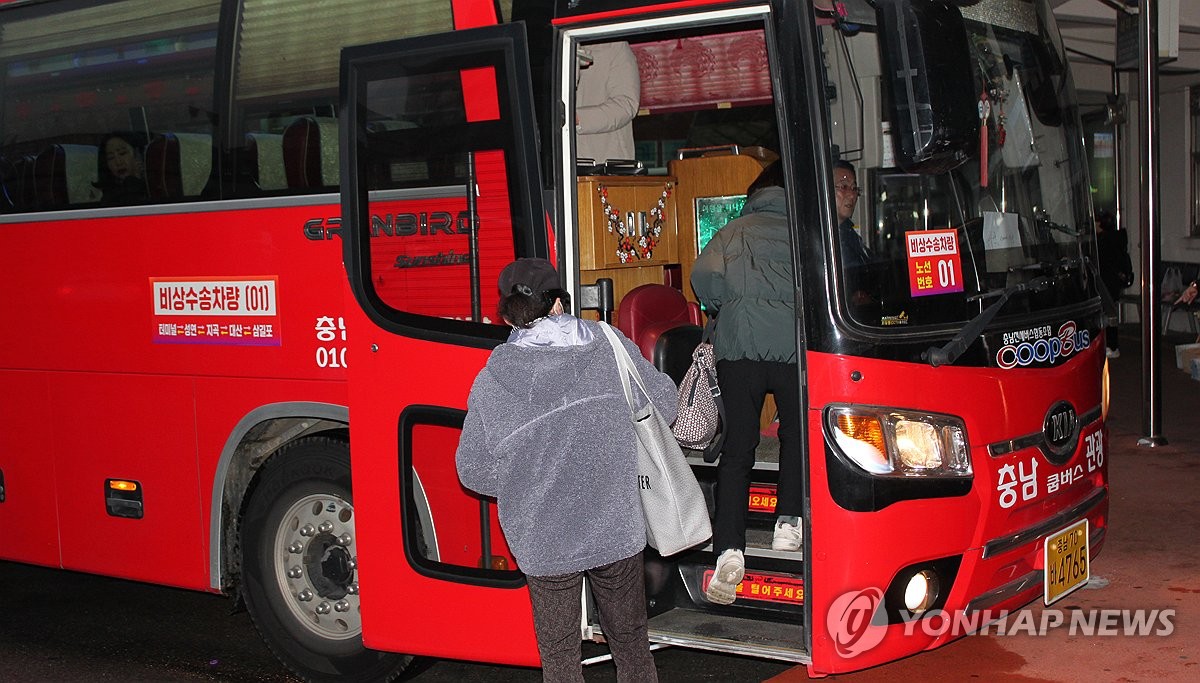 서산 시내버스 운행중단 나흘째…대체버스 12대 투입