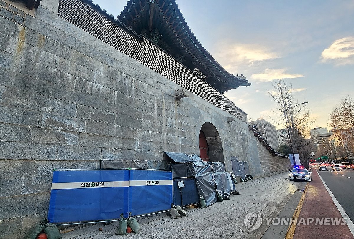 [속보] 경복궁 담벼락 낙서 테러 '모방범행' 용의자 검거