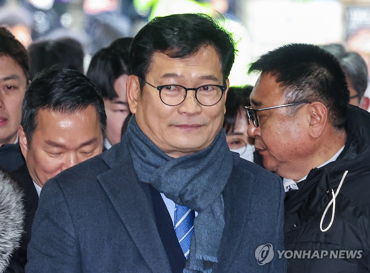 '돈봉투 의혹' 송영길 구속…법원 "사안 중하고 증거인멸 염려"(종합)