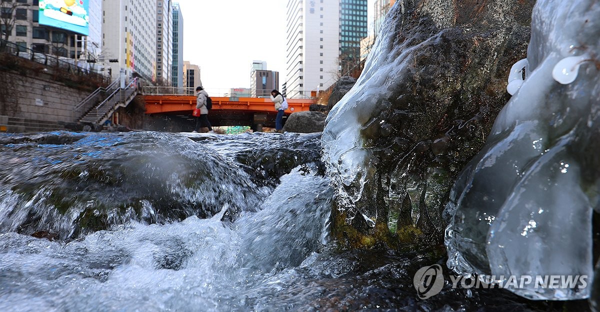 [날씨] 기온 올라도 계속 춥다…수도권 등 한때 눈·비