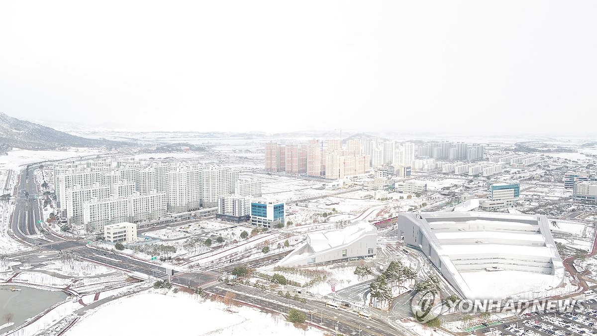 내포신도시 주민들 "축산악취, 작년보다 개선돼"