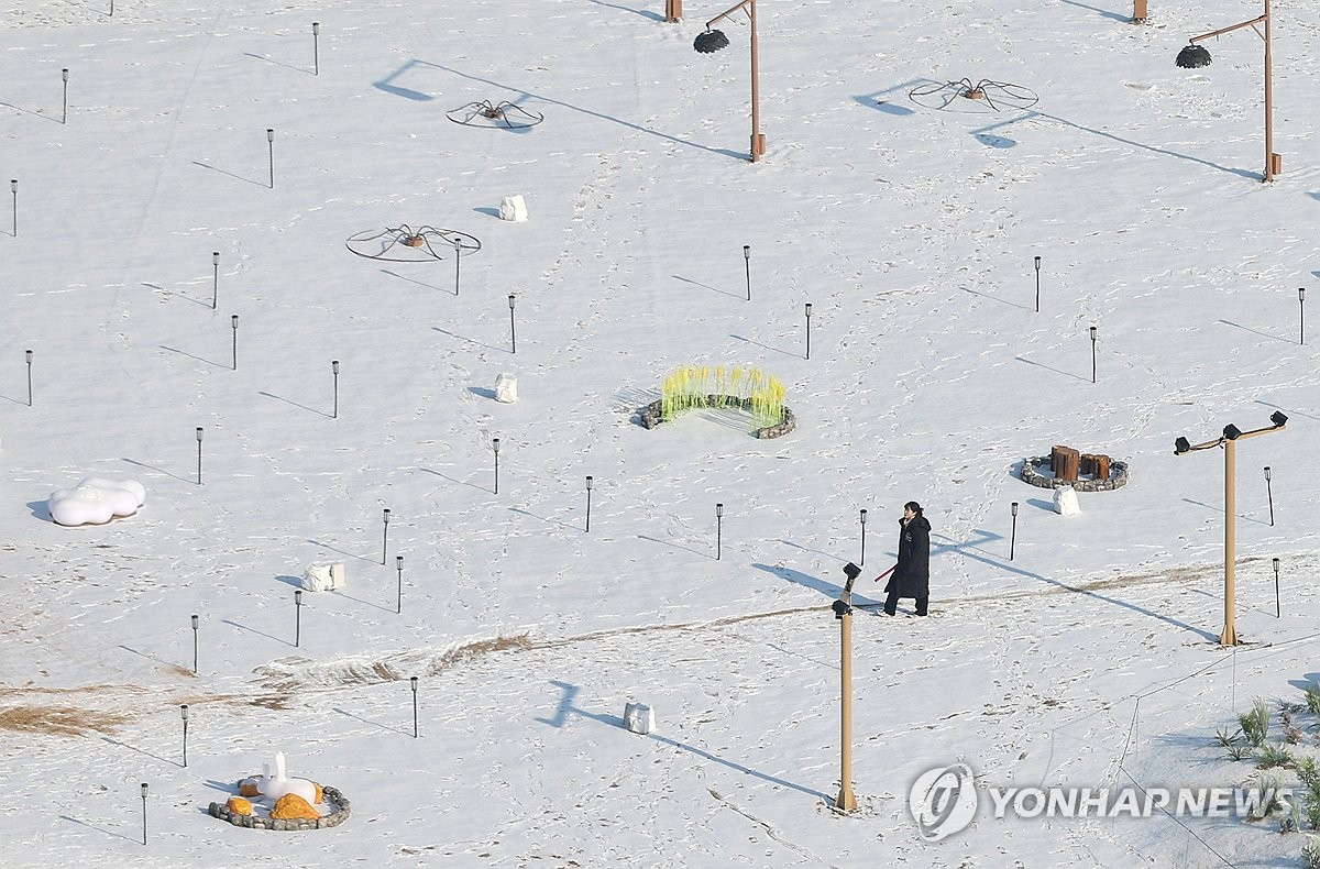 크리스마스 전국 곳곳 대설특보…눈 쌓여 빙판길 주의