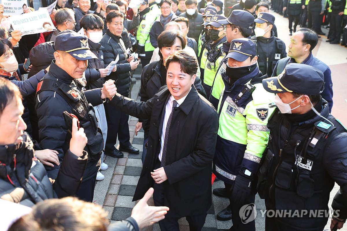 이준석, 정치입문 12년 만에 고향 상계동서 '신당 창당' 선언