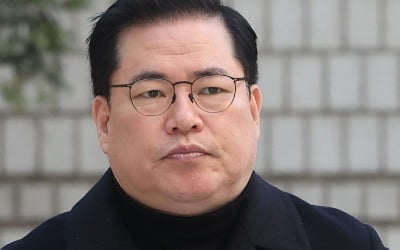 유동규 탑승 차량, 화물차와 추돌…180도 회전 후 분리대 '쾅'