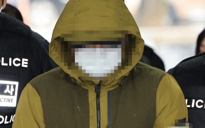 '아내 카지노칩 추천' 로펌 변호사, 신고 앞서 전 국회의원 父에 전화