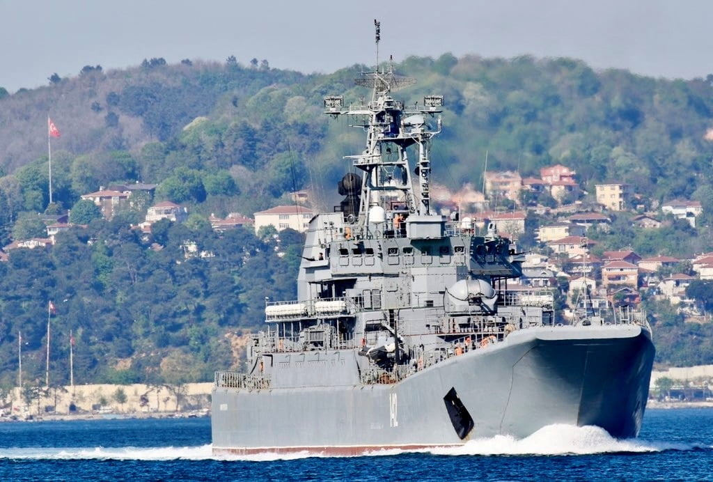 우크라, 크림반도 러 함정 공습…1명 사망