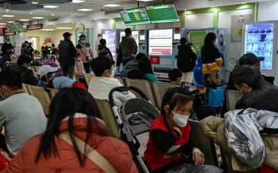 中도 '소아과 의사 부족' 걱정…"업무량 2.4배에 임금은 하위권"