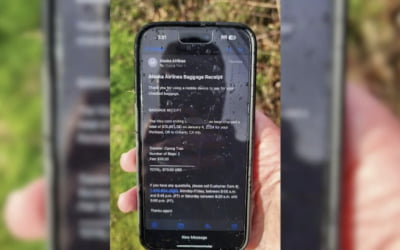 "실화야?"…5000m 상공 비행기서 떨어진 아이폰 상태가